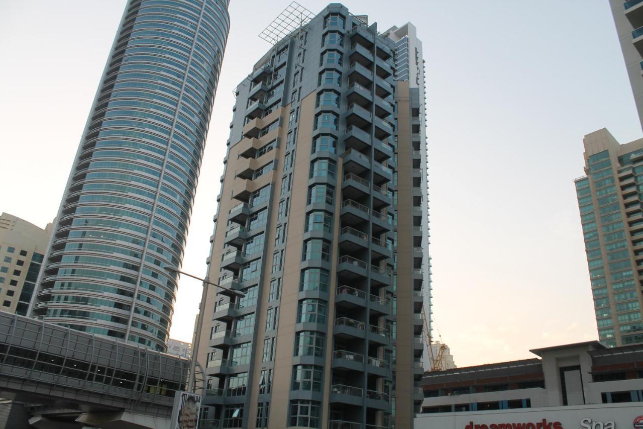 Newly Furnished One Bedroom Apartment Next To Metro & Beach In Marina Residence 두바이 외부 사진